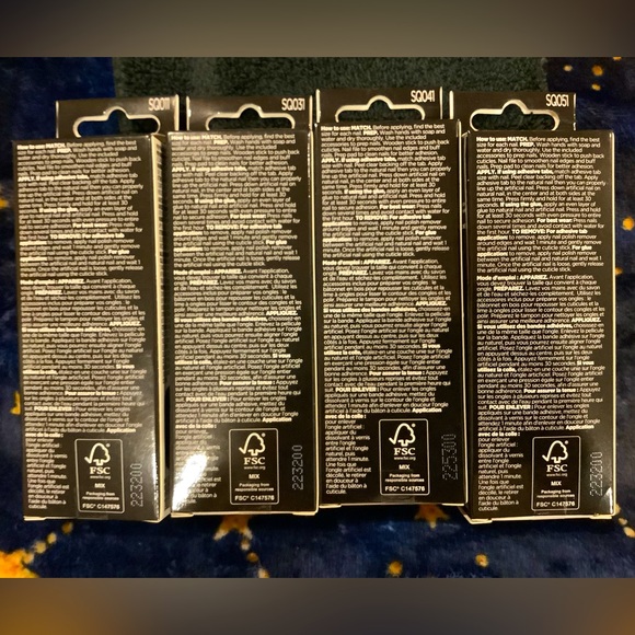 Sally Hansen nails, bundle of 4 - Picture 2 of 3